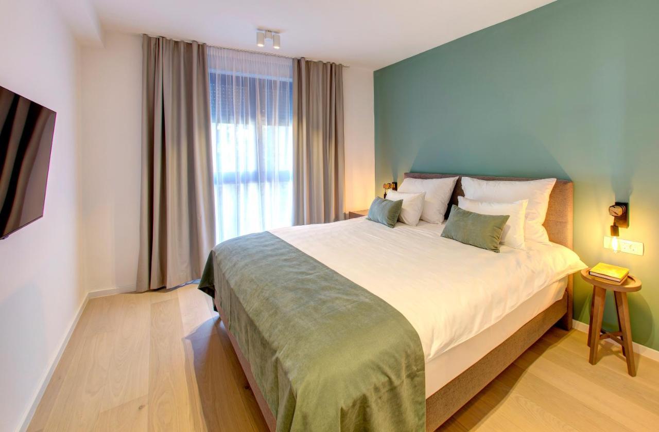 Apartment Four Blue Seasons - Luxury