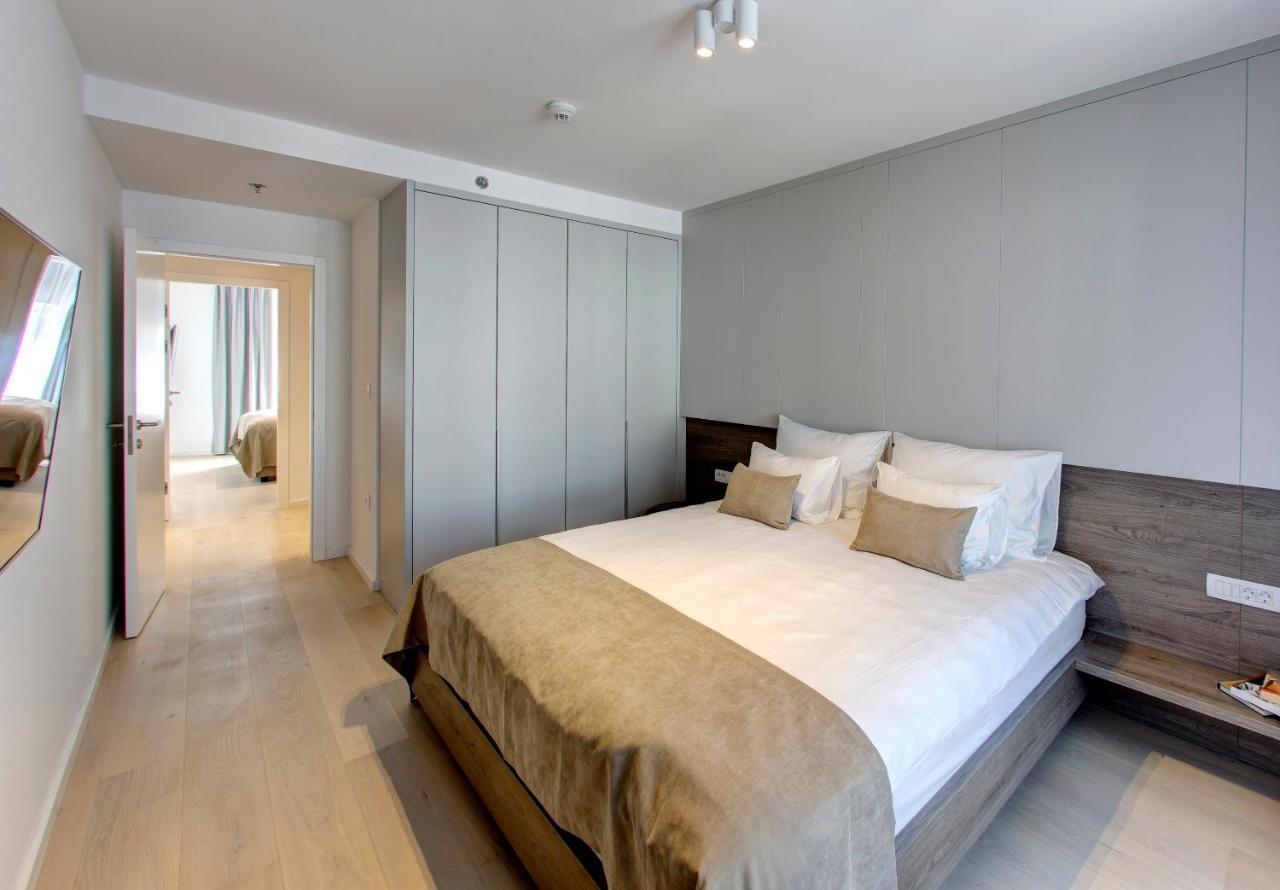 Four Blue Seasons - Luxury Apartment *